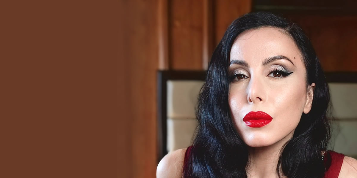 Madame Abigail Abton